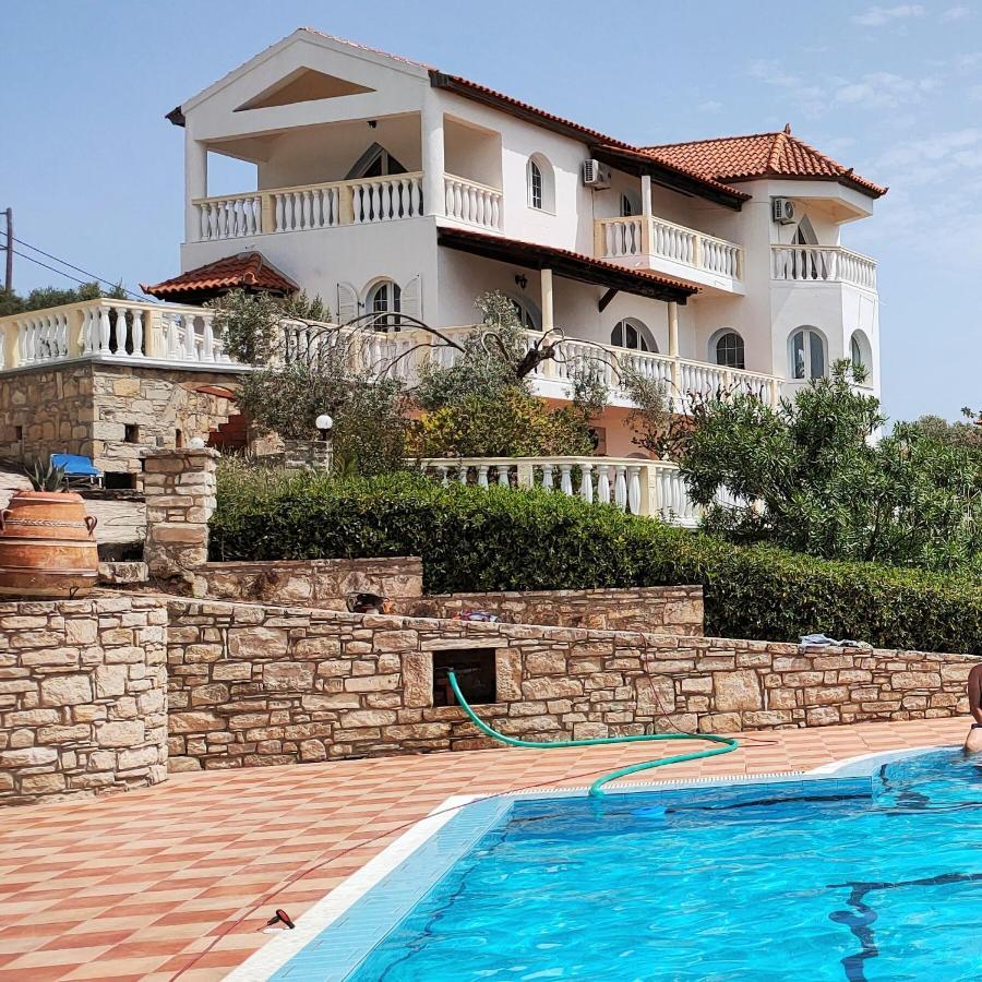 Villa Sarah Pitsidia Luaran gambar